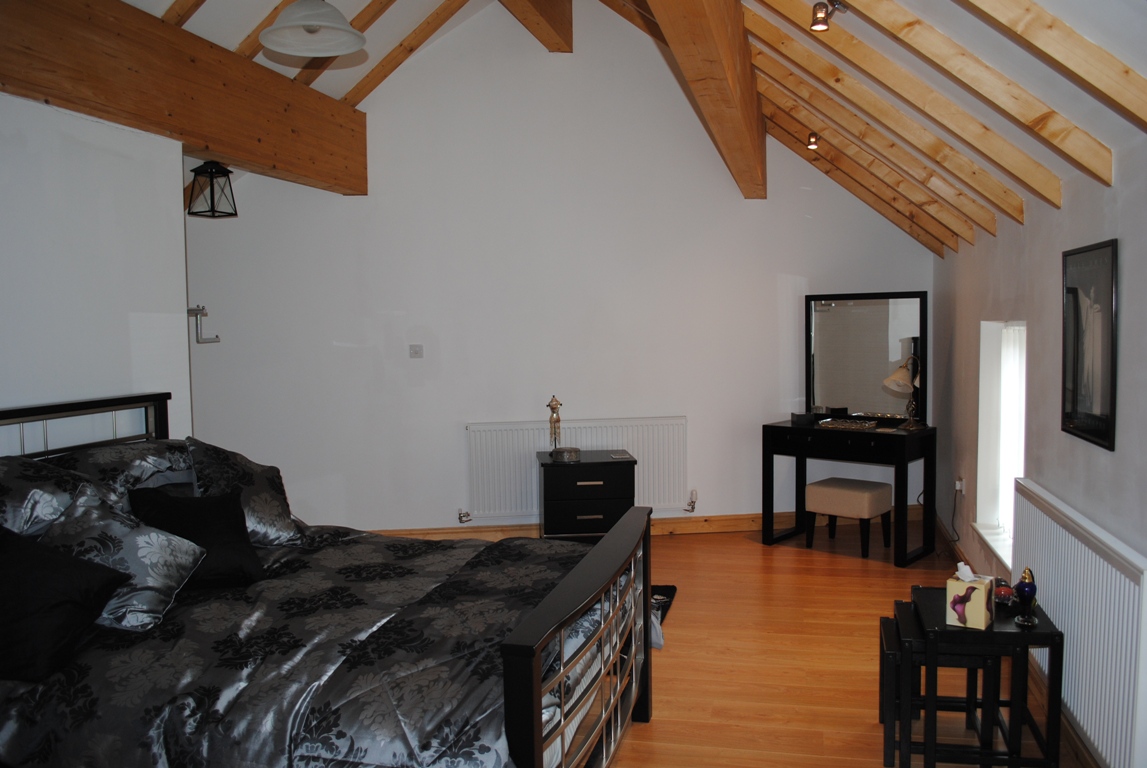 Lichfield Coach House - First Bedroom